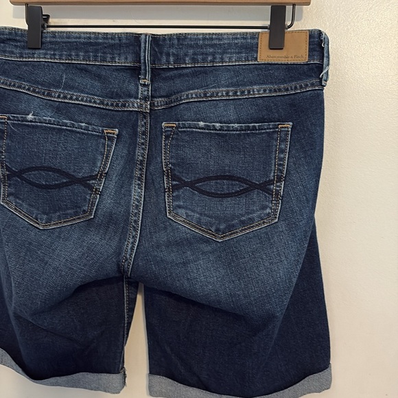 Abercrombie & Fitch Boy Short Denim Shorts 4 / 27 - Picture 7 of 8